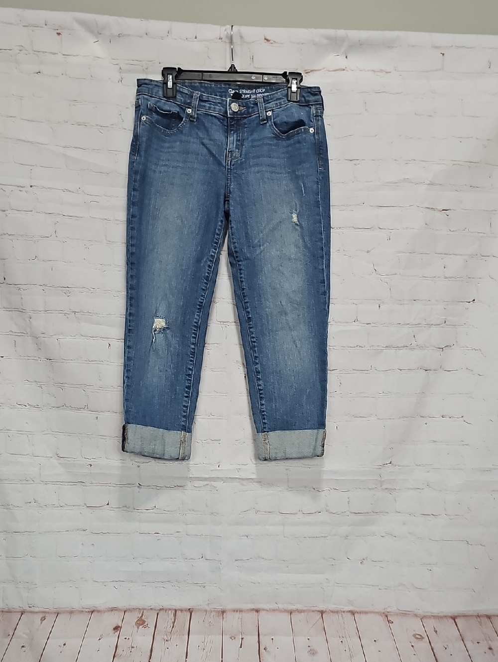 GAP Women's Mid-Blue Cropped Cuffed Jeans